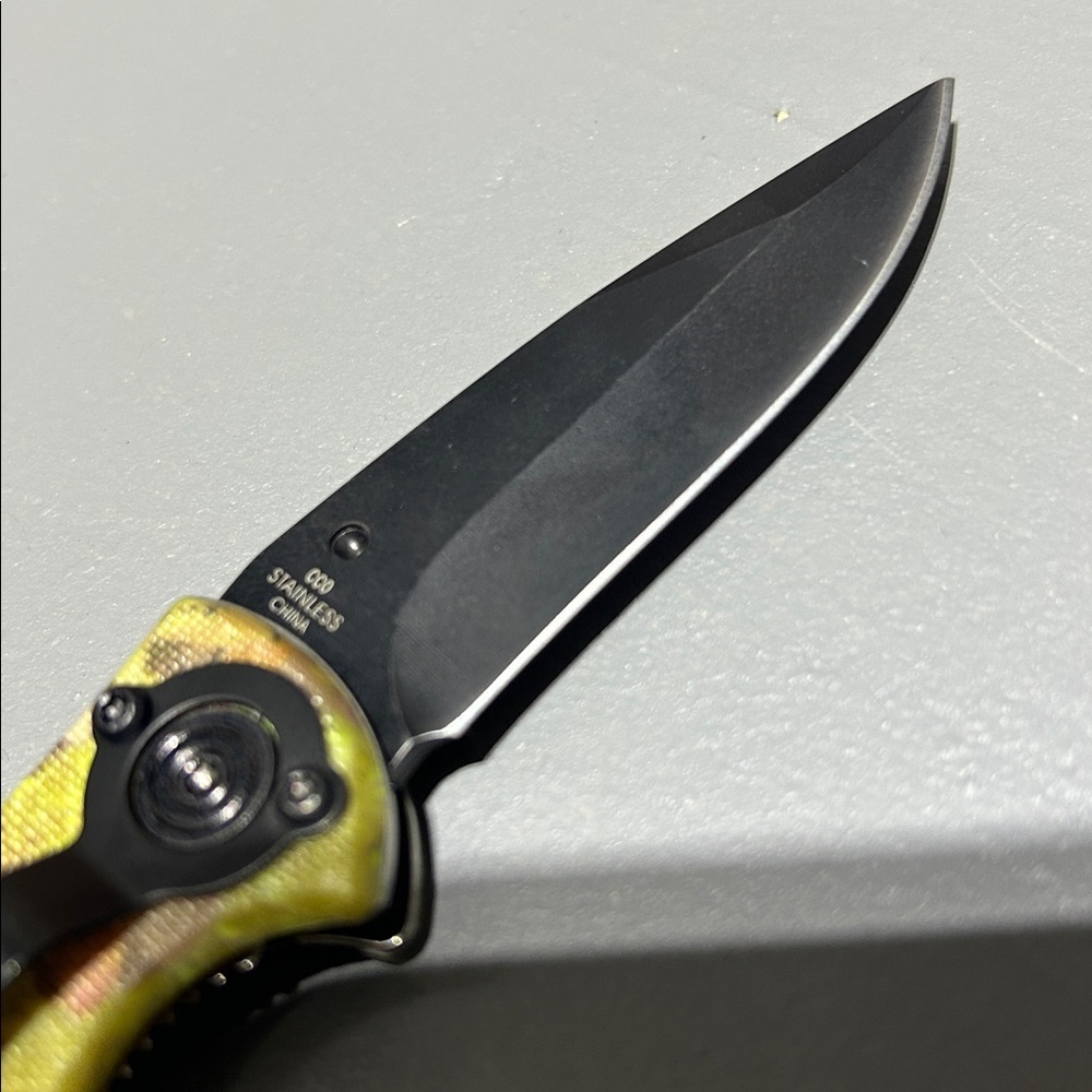 Cedar Creek Outdoors Camouflage Folding Knife - Picture 7 of 9